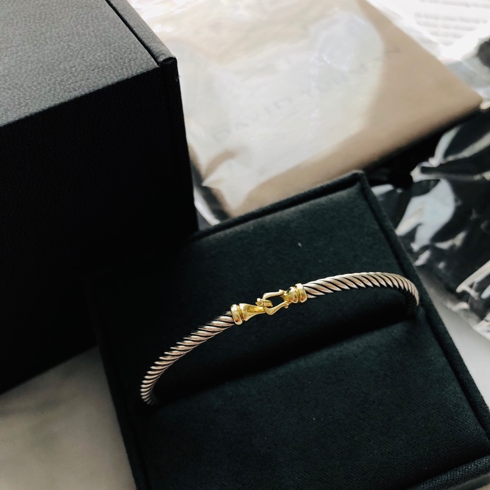 CABLE COLLECTIBLES BUCKLE BANGLE 3MM BRACELET